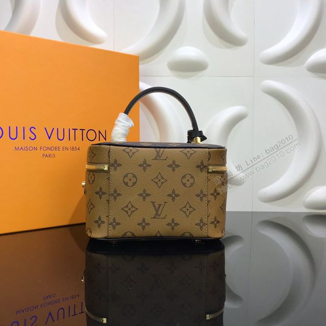 LV包 LV女包 M42264老花 2020春夏走秀款化妝包 盥洗包 鏈子編織皮單肩斜挎包  ydh3263